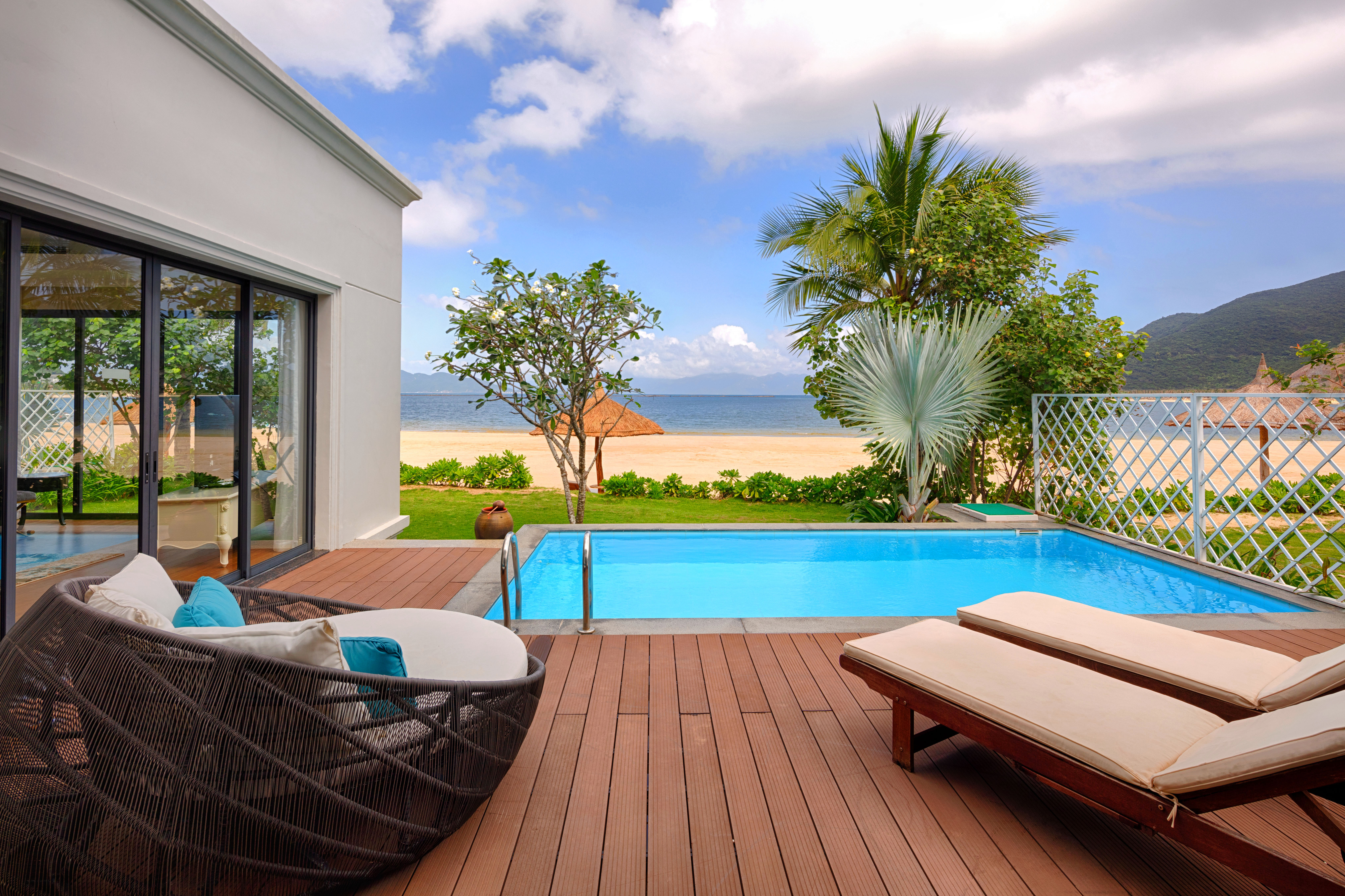Villa 3-Bedroom Beachfront 